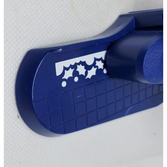 Vintage Fiskars Leaf Design Paper Punch – Perfect for Scrapbooking - Picture 5 of 9